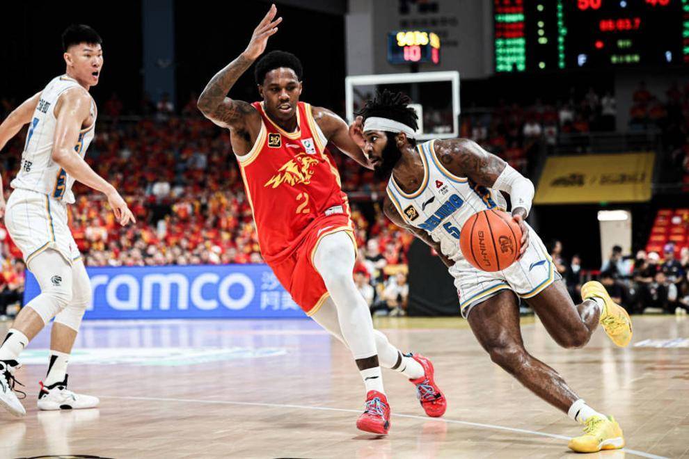 今晚体能课后；广厦男篮远射贴柱备战NBA季后赛；态度坚定；轮换策略成焦点的简单介绍